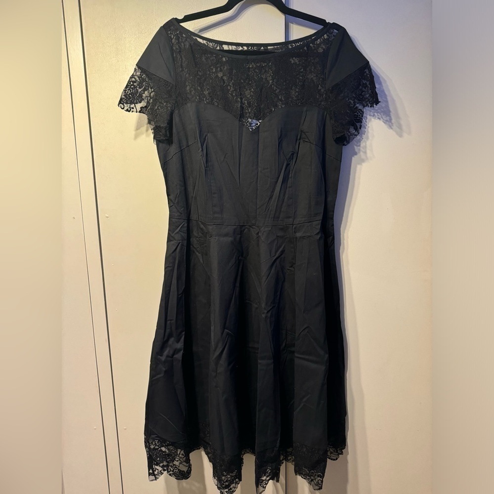 NEW $70 Black Lace Midi Dress 44/Large